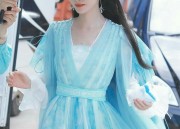 Neo-Chinese Styled Qipao as a Toast-Wearing for Modern Elegance