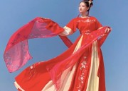 Ramie Cheongsam:A Fashion Statement for Women in Their 40s and 50s