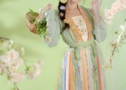 Hanfu Blind Box:Childrens Girls Fashion in Traditional Splendor