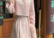 Winter Coats to Pair with Traditional Horseface Skirt:A Guide to Styling Thick Outerwear