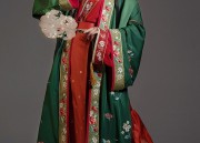 The Rise of Childrens Hanfu Hair Bands:A Cultural Revival for the Young Generation