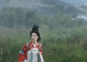 The Splendor of Hanfu:The Red Battle Robe of the Warring States Period
