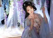 Girls Cheongsam for New Years Celebration:A Traditional Outfit for Childrens New Year Greetings