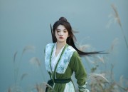 Chinese New Year Girls Tang-Style Dress:A Traditional Look for the Little Princess