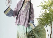 The Splendor of Traditional Chinese Fashion:Accessories for the Hanfu Fashion Show