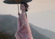 Vibrant Cheongsam:Embracing the Autumn and Winter in Bright Colors