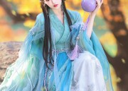 The Enchanting Red of Hanfu,a Tale of Immortal Aesthetics