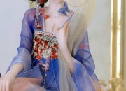 The Enchantment of Hanfu:Junior Students Embracing Traditional Chinese Elegance