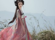 The Significance of Red Tangsuits for Children:A Cultural Exploration