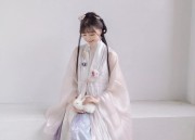 Embracing Modernity:Innovations in the 2024 Cheongsam Design Revolution