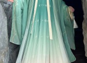Childrens Horseface Skirt:A Fashionable and Cultural童装探究