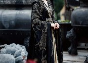 The Enchanting World of Hua Qian Gu:The Demonic Deity and the Splendor of Hanfu