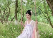 The Allure of Simple Ancient Costume:The Uncomplicated Elegance of Ancient Chinese Clothing