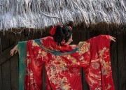 Pearl-Embellished Hanfu:The Splendid Beauty of Traditional Chinese Clothing