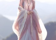 The Evolution of Hair Accessories in Hanfu丸子头
