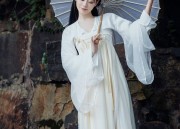 Snow Whites Hanfu Shoes:A Blend of Traditional Elegance and Modern Charm