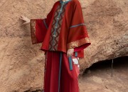 The Charm of Qianyili Landscape in a Short-Style Horseface Skirt