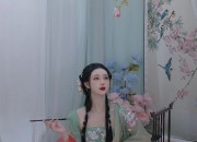The Enigma of the Ice-Cool Cheongsam:The Allure of a Traditional Qipao in Modern Times
