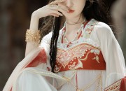 The Enchantment of Yao姬s Hanfu:A Journey into the Traditional Beauty of Chinese Ethnic Dress