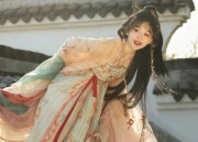 Traditional Chinese Childrens Clothing:The Charm of Ma Mian Skirt