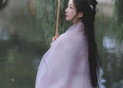Qipao:The Revival of Traditional Chinese Fashion in the Autumn-Winter of the Republic Era
