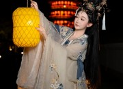 Luxury Cheongsam Accessories:The Allure of Embroidered Placket Pendants