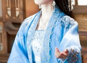 Winter Hanfu Rental Service:A Guide to Traditional Chinese Attire for the Cold Season