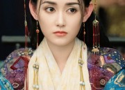 Embracing the Summer in a Cheongsam:The Art of Traditional Elegance