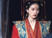 Embracing Innovation:The Modern Qipao and Its Evolution