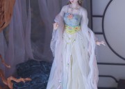The Revival of Hanfu Fashion:漫春雪汉服的魅力与传承