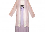 Reinventing Girls Hanfu:Modernizing Traditional Chinese Fashion