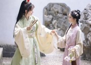 小个子女性的时尚选择，女装旗袍的魅力
