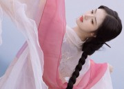 The Rise of the Pantaloon-Skirted Horse Riding Pants:A Journey into Traditional Chinese Fashion
