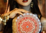The Golden Hairpin and the Horseface Skirt:A Tale of Traditional Beauty and Elegance
