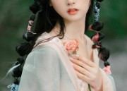 明治时期的汉服与假发，传统与时尚的交融