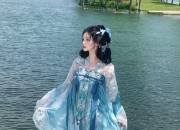 The Hanfu Drop-Preventing Wonders:A Guide to Keeping Your Traditional Attire in Place