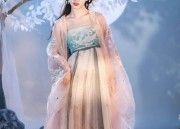 Supernova Girls in Traditional Chinese Hanfu Fashion with Long Sleeves