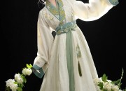 Children in Traditional Hanfu for the Chinese New Year:A Cultural Celebration