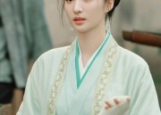 Yaochi Original Hanfu Blooming Splendor