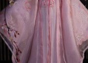 Han Shang Hua Lians Qixiong Hanfu:A Journey into Traditional Chinese Elegance