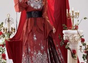 The Enchantment of Hanfu for a Third-Grade Girl