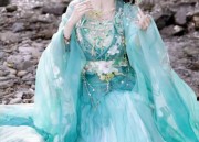 Tang-Style Hanfu for Women:Summer Fashion in Traditional Chinese Splendor