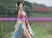 A 13-Year-Old Girls Summer Hanfu Fashion Journey