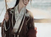 The Splendor of Cherry Blossom-Inspired Hanfu Chest-High Cosplay