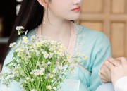 Chiffon Champagne Gold Revamping the Traditional Cheongsam