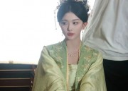 Elegant Glow of Time-Travel Silk:The Splendor of Hanfu Fashion