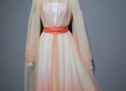 The Comfort of Song-Style Hanfu in Summer