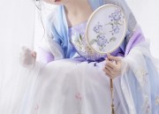 烫金红色马面裙，传统工艺与现代魅力的完美结合