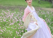 The Splendor of Tang-Style Hanfu with a Peony Bloom