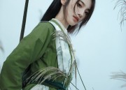 Chinese-Style Childrens Hanfu New Years Celebration Outfits for Girls